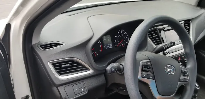 Avis Car Rental Picture 2