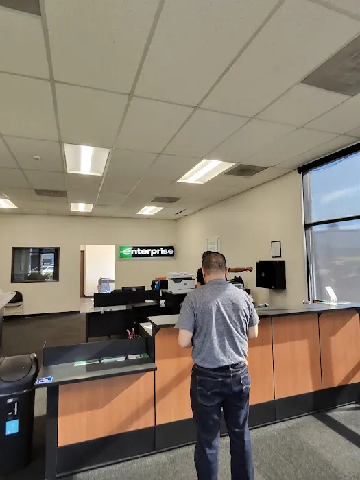 Enterprise Rent-A-Car Picture 1