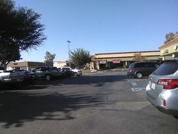 Hertz Car Rental - Mission Viejo - Via Fabricante Picture 5
