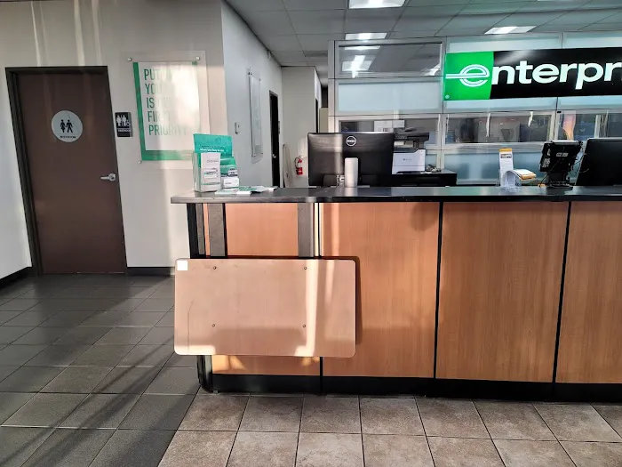Enterprise Rent-A-Car Picture 9