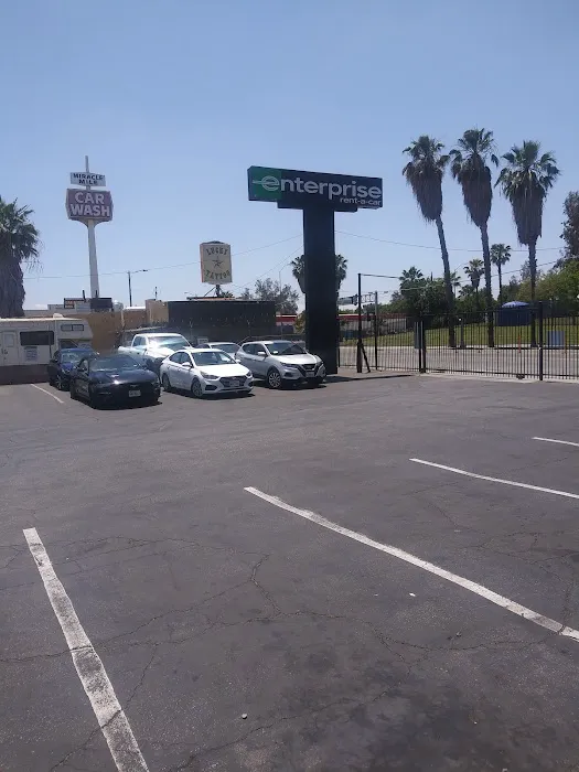 Enterprise Rent-A-Car Picture 2