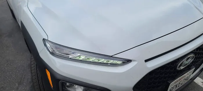 Avis Car Rental Picture 1