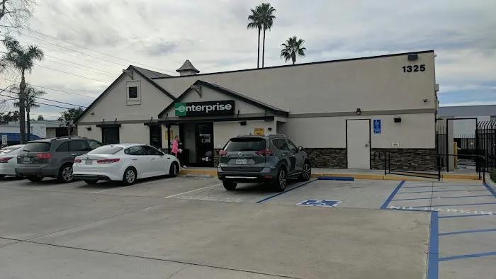 Enterprise Rent-A-Car Picture 10