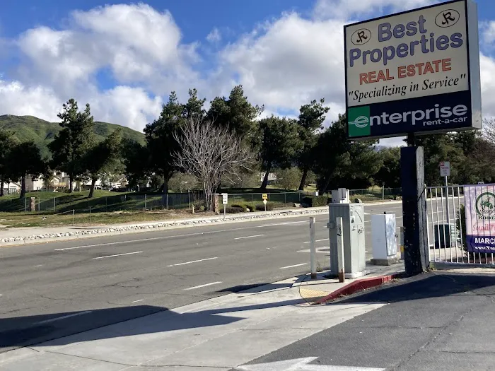 Enterprise Rent-A-Car Picture 3