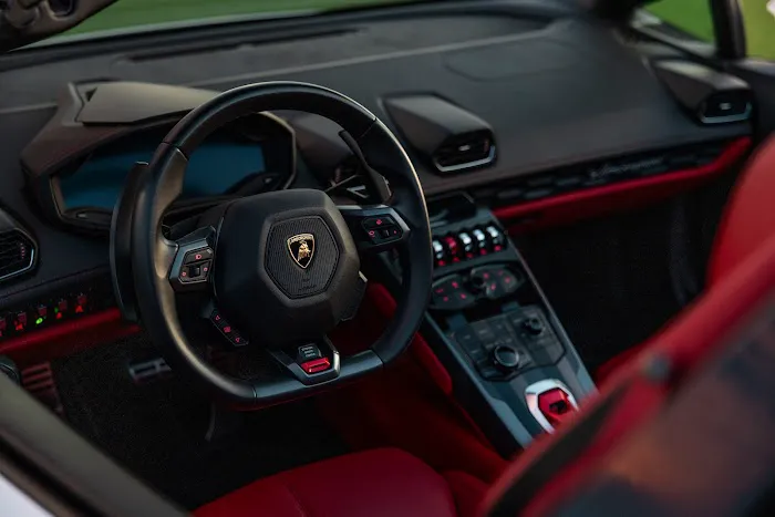 Rev Luxury Autos Picture 4