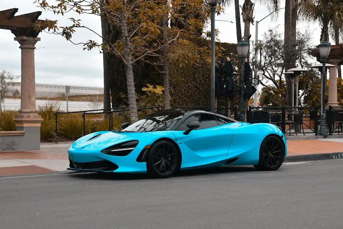 Rev Luxury Autos Picture 6