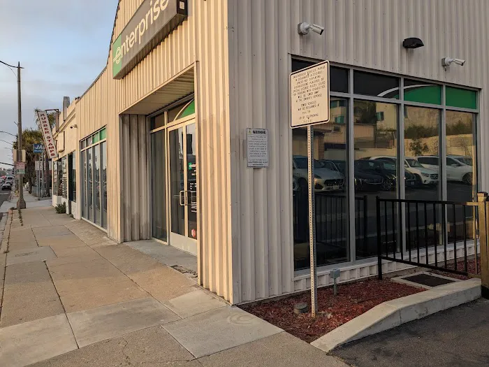 Enterprise Rent-A-Car Picture 4