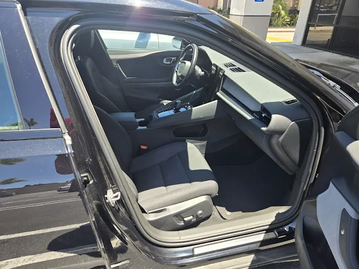 Hertz Car Rental - Redondo Beach - Aviation Boulevard Picture 7