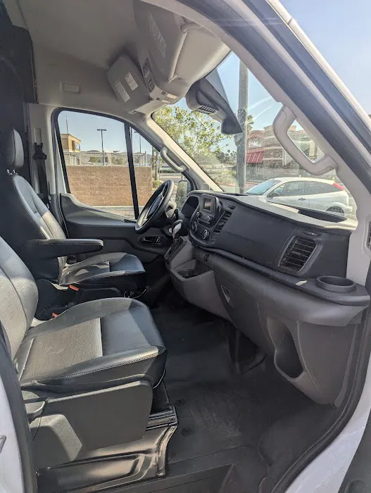 Hertz Car Rental - Hemet - West Florida Avenue Picture 10