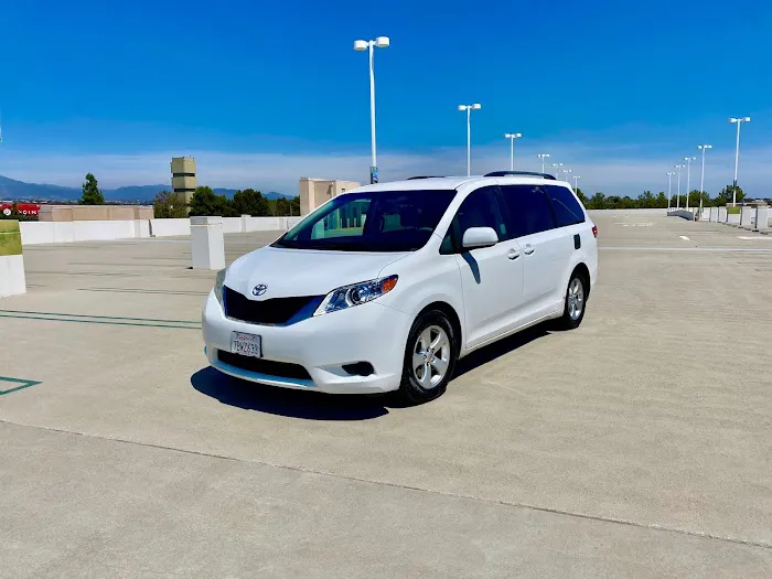 诗远租车(尔湾店)POEM& DISTANCE CAR RENTAL Picture 9