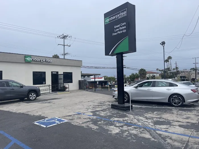 Enterprise Rent-A-Car Picture 10