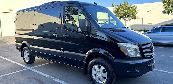 Vacation Vehicle Rentals Picture 10