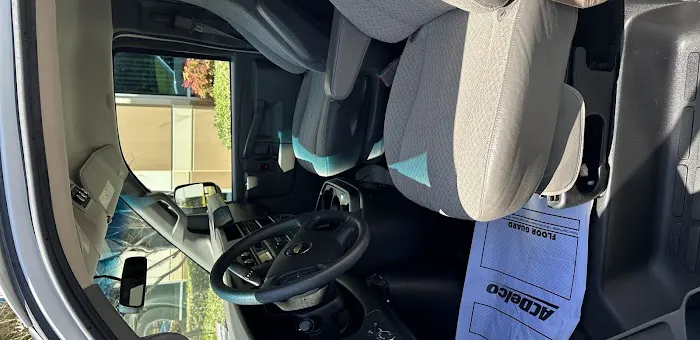 Vacation Vehicle Rentals Picture 6