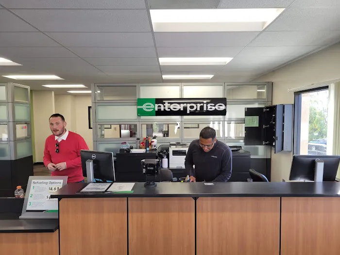 Enterprise Rent-A-Car Picture 1