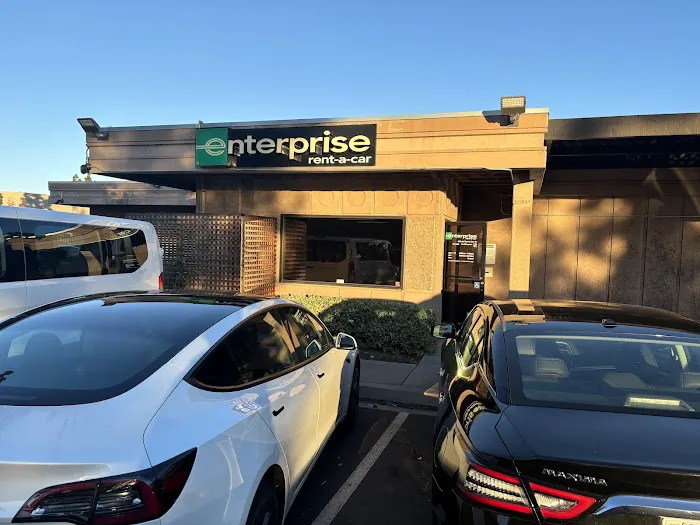 Enterprise Rent-A-Car Picture 10