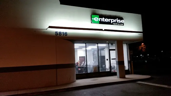 Enterprise Rent-A-Car Picture 7