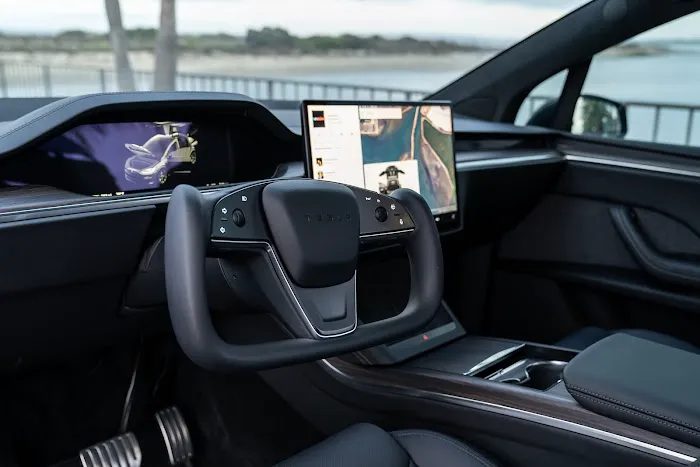 Pacific Ride Tesla Rentals Picture 8