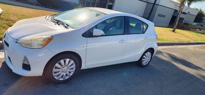 RENT A PRIUS Picture 6