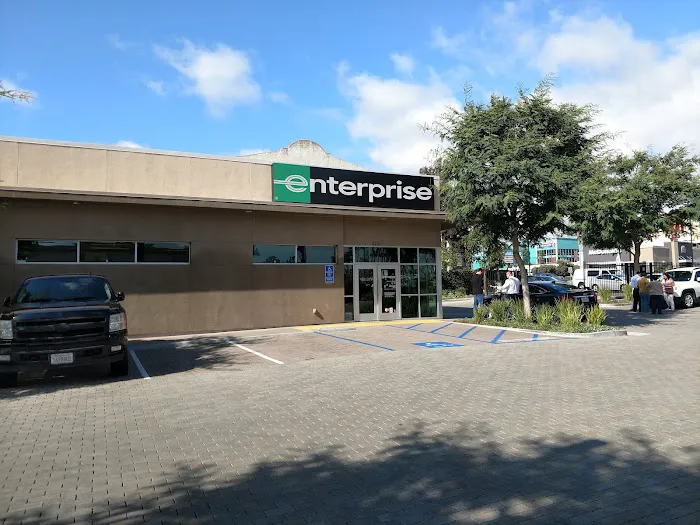 Enterprise Rent-A-Car Picture 10