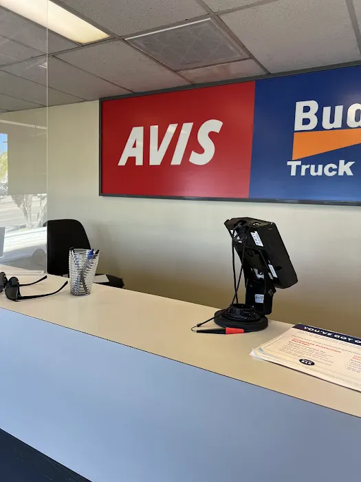 Avis Car Rental Picture 1