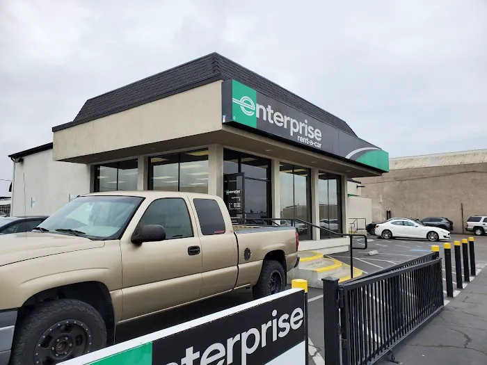 Enterprise Rent-A-Car Picture 9