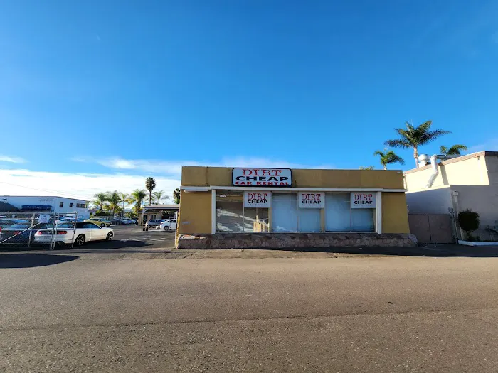 Dirt Cheap Car Rental Picture 3