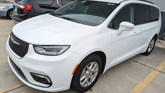 Avis Car Rental Picture 4