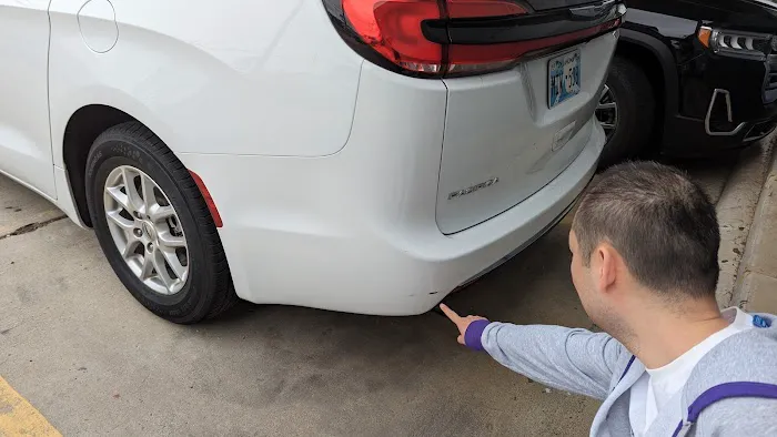 Avis Car Rental Picture 8