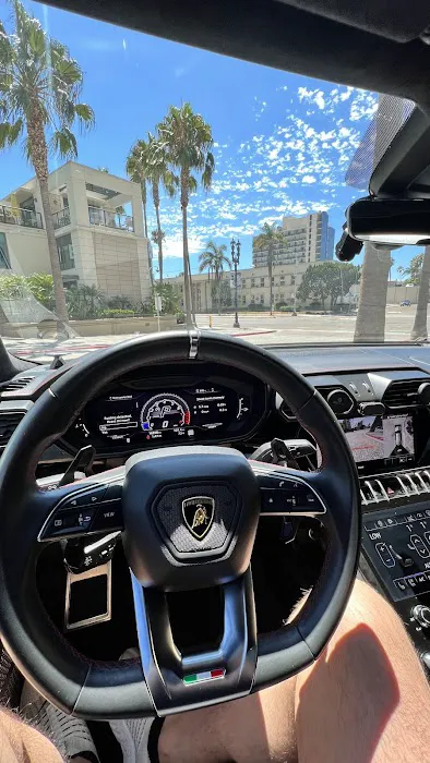 SD Lambo Exotic Car Rental Picture 1