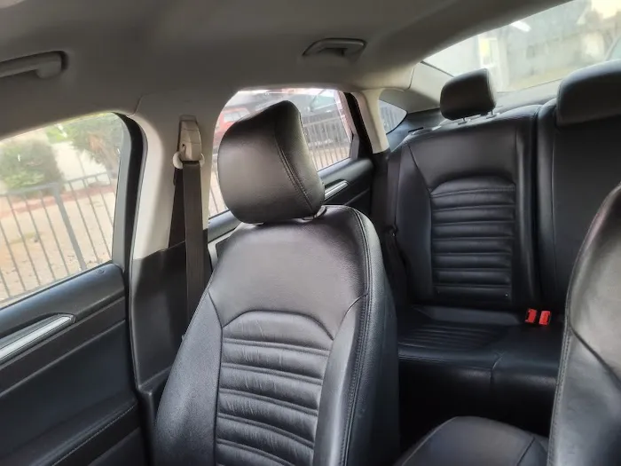 Joy Car Rental Picture 4