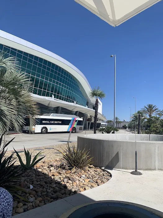 Avis Car Rental Picture 7