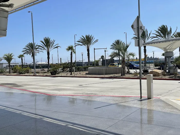 Hertz Car Rental - San Diego - San Diego International Airport (SAN) Picture 7