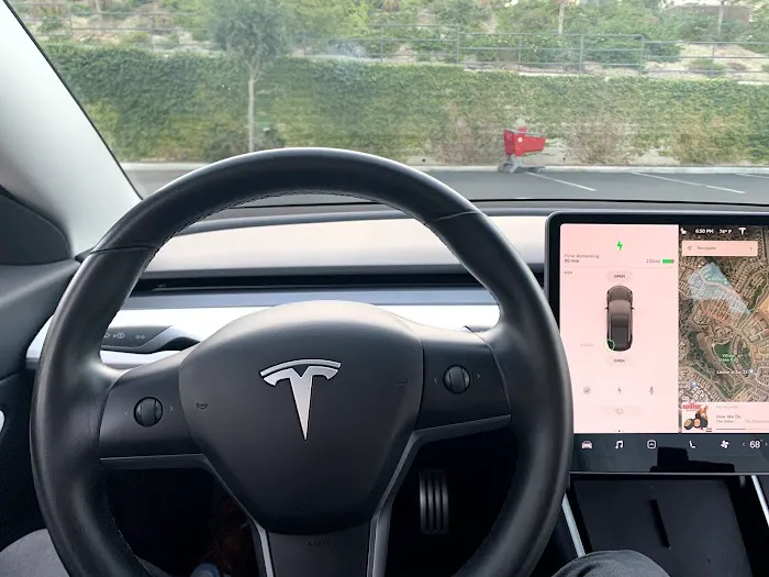 FrunkYea Tesla Rentals Picture 7