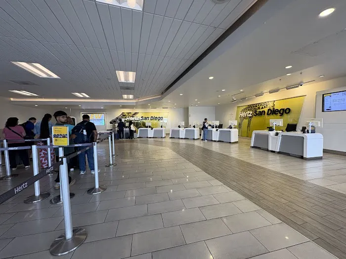 Hertz Car Rental - San Diego Downtown Picture 8