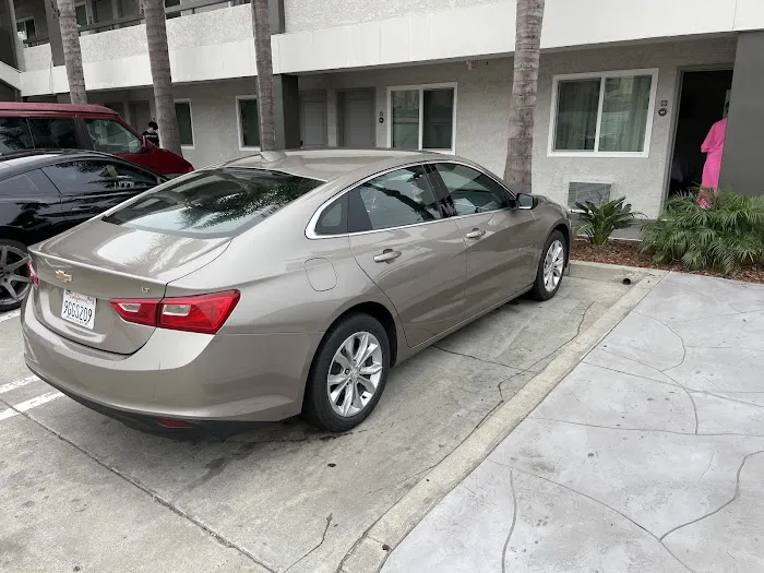 Thrifty Car Rental - San Diego International Airport Picture 1