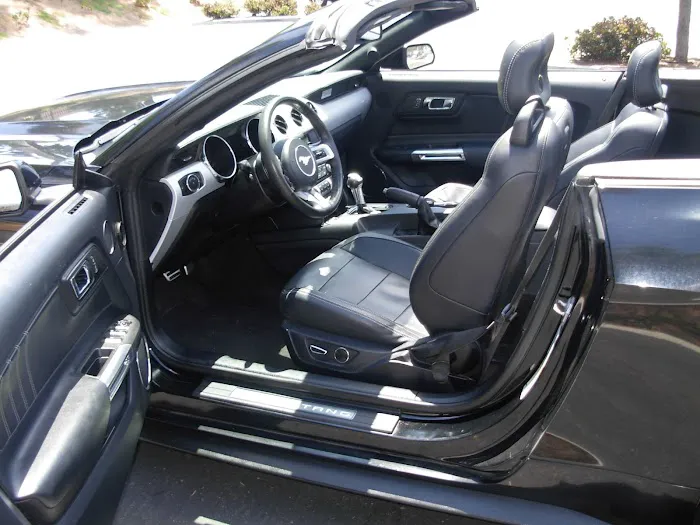Priceless Car Rental Picture 5