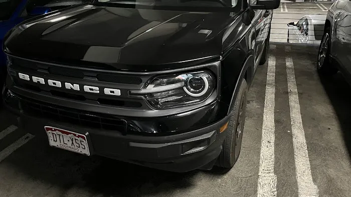 Avis Car Rental Picture 1