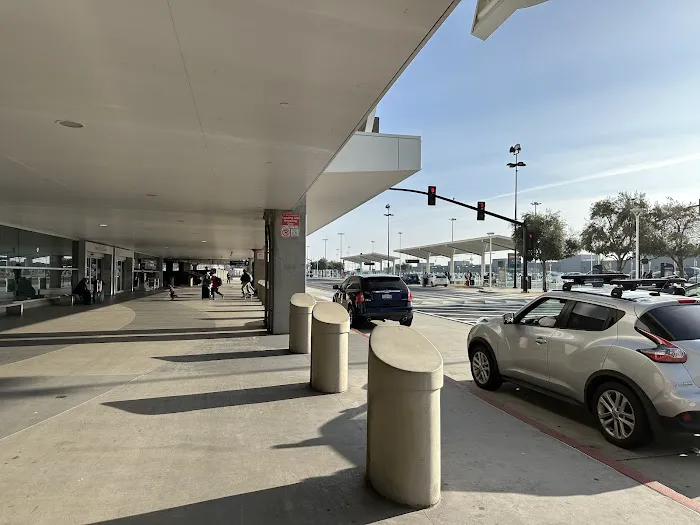 Hertz Car Rental - San Jose - San Jose Mineta International Airport (SJC) Picture 4