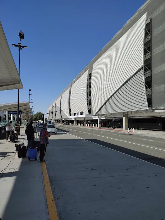 Fox Rent A Car San Jose Picture 7