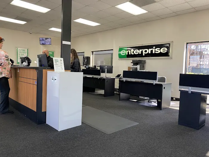 Enterprise Rent-A-Car Picture 2