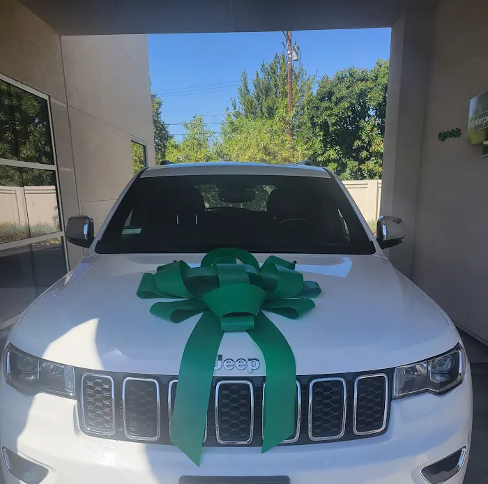 Enterprise Rent-A-Car Picture 3