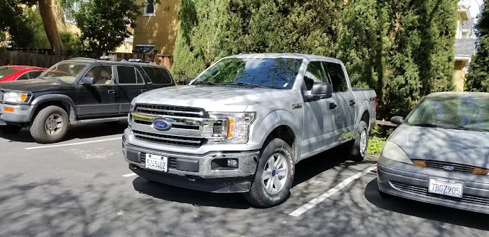 Enterprise Rent-A-Car Picture 1