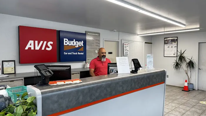 Avis Car Rental Picture 2