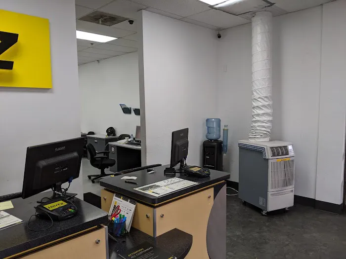 Hertz Car Rental - Los Gatos - Los Gatos Boulevard Picture 1