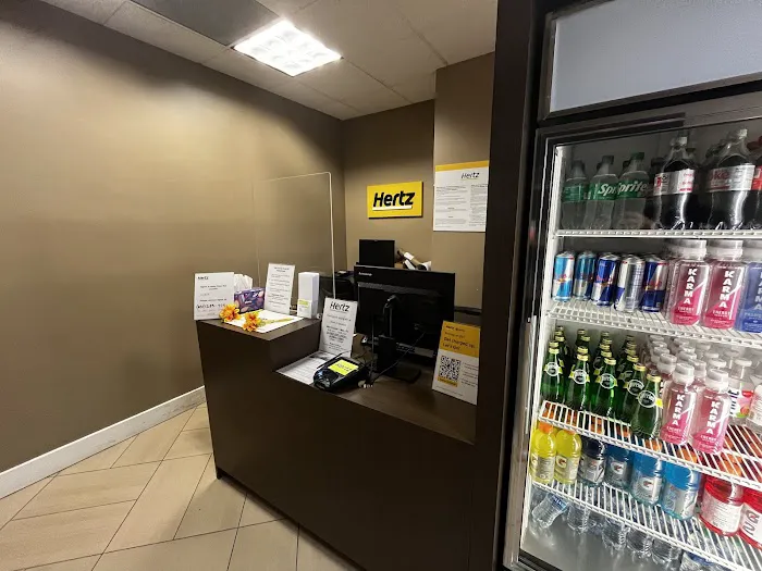Hertz Car Rental - Palo Alto - Sheraton Hotel Picture 3