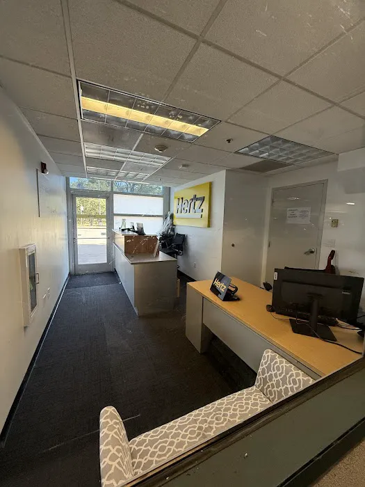 Hertz Stanford - Oak Road HLE Picture 1