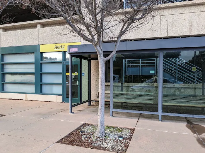 Hertz Stanford - Oak Road HLE Picture 2