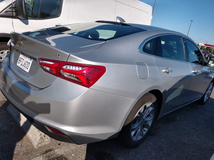 Hertz Car Rental - San Jose - Almaden Expressway Picture 3