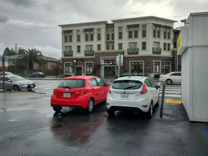 Hertz Car Rental - Redwood City - El Camino Real Hle Picture 5