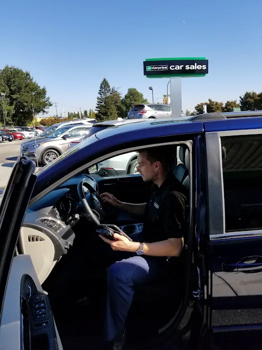 Enterprise Rent-A-Car Picture 3